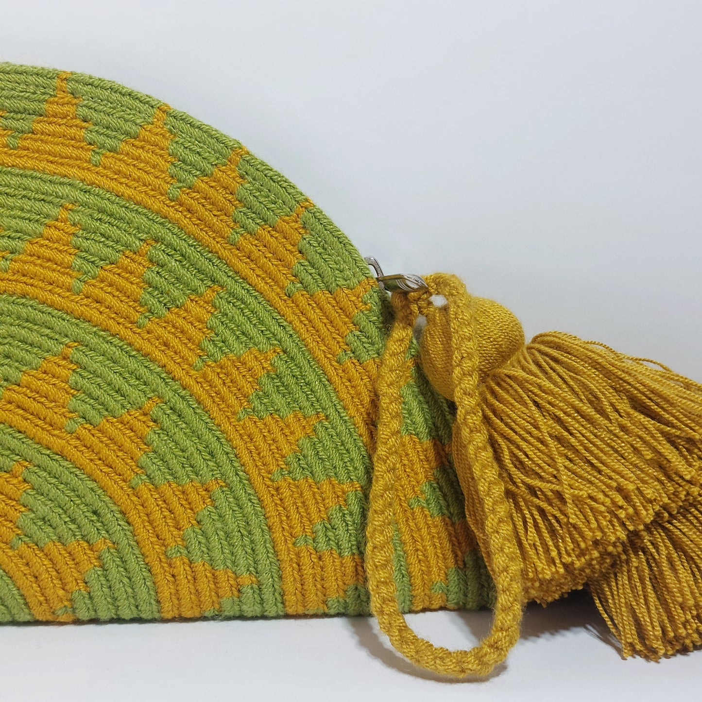 WAYUU BOLSO ARTESANAL MOSTAZA Y VERDE