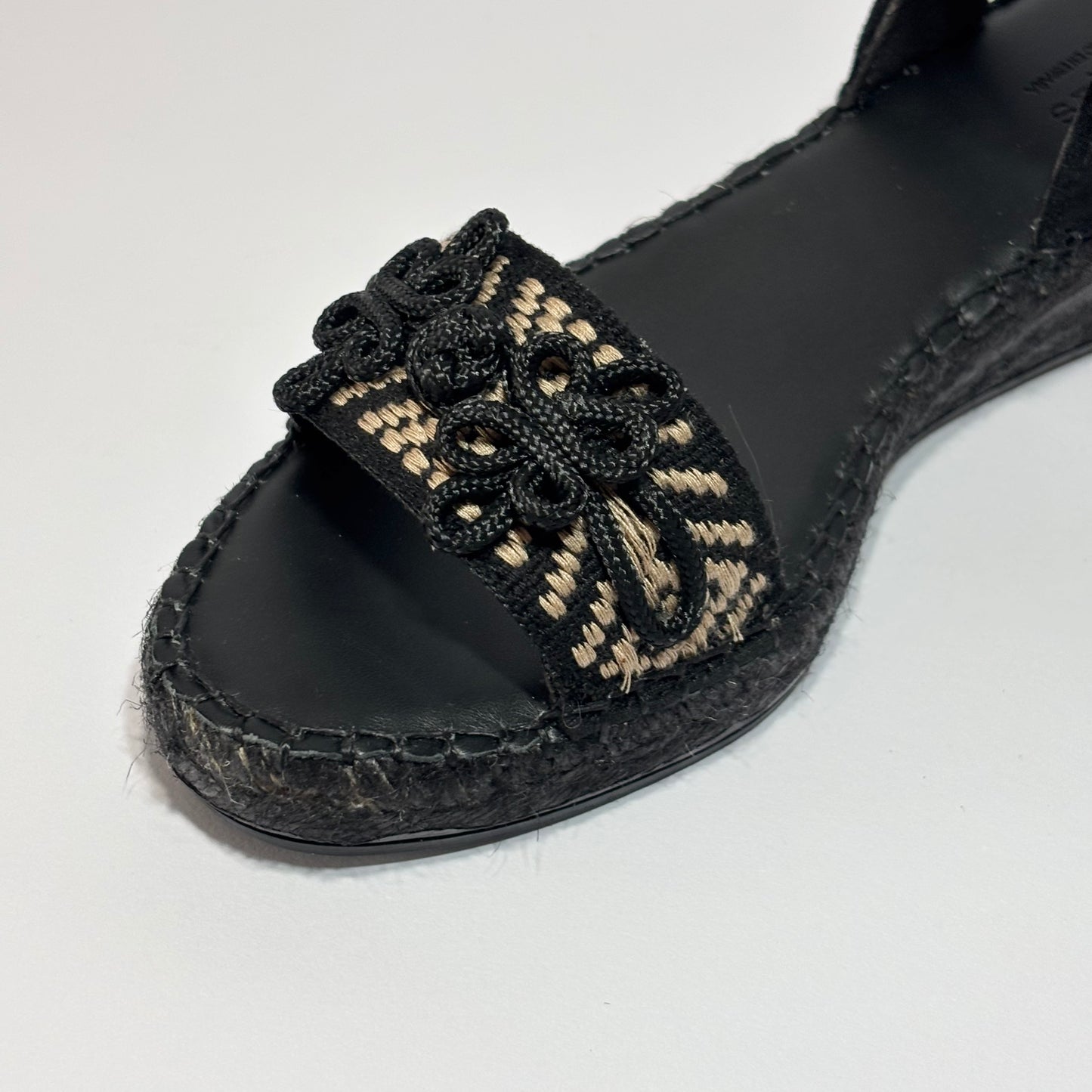 BLACK YAIZA